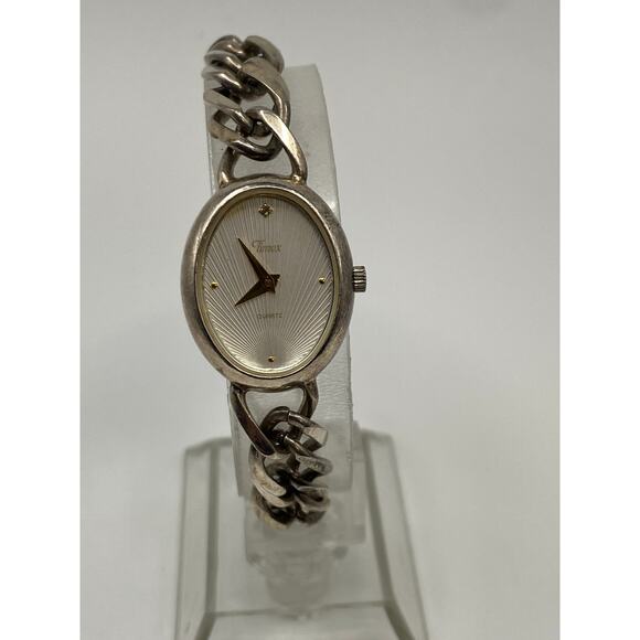 Ladies Timex Oval Dial Silver Tone Chain Band Watch Working New Battery - Picture 3 of 7